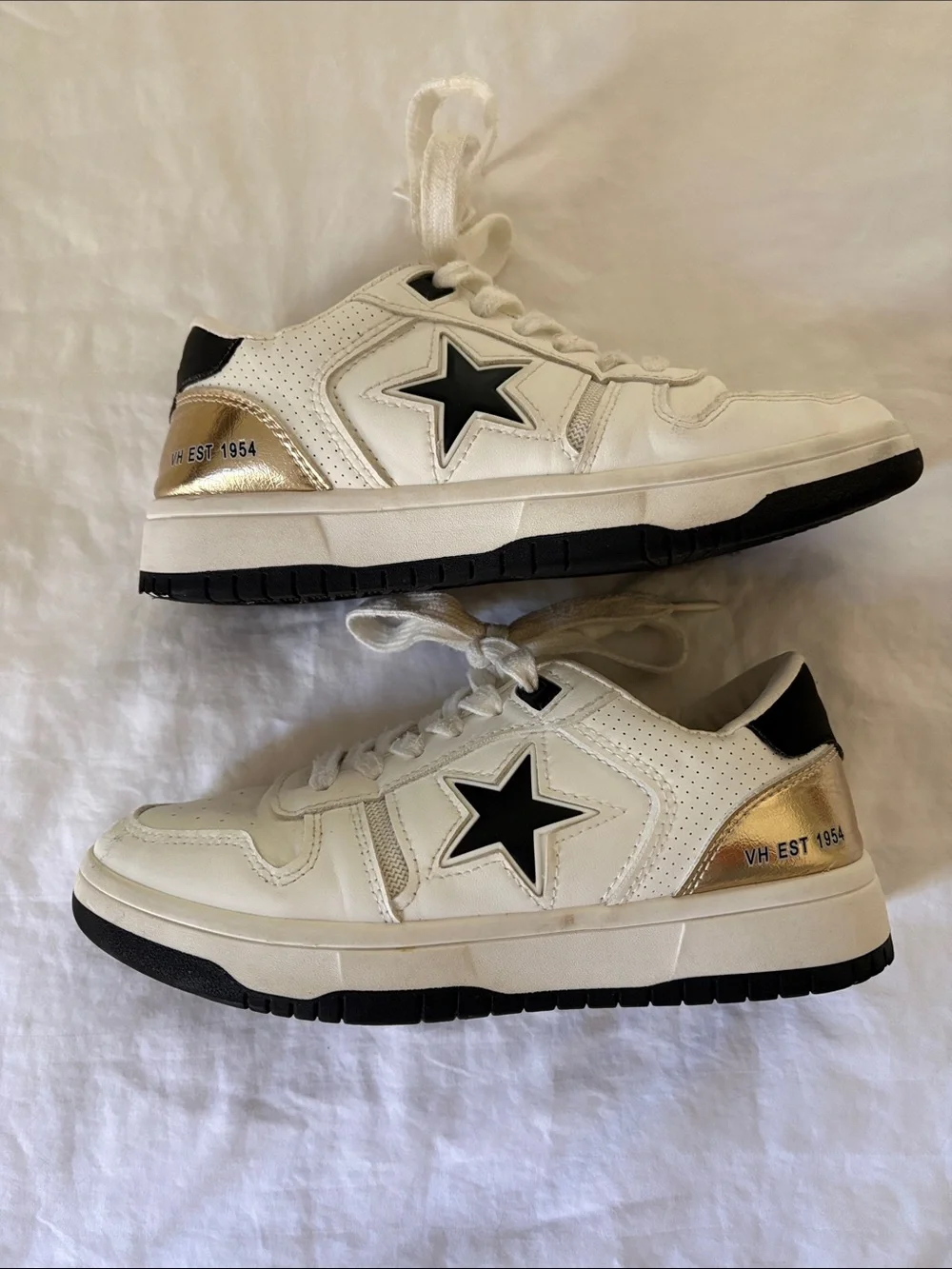 Women’s Vintage Havana White Sneakers with Black Star and Gold Accent